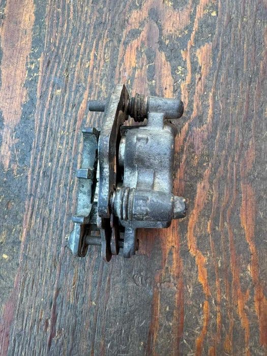 tokico prawy zacisk przod przedni hamulca kawasaki KFX 700 r 04-11