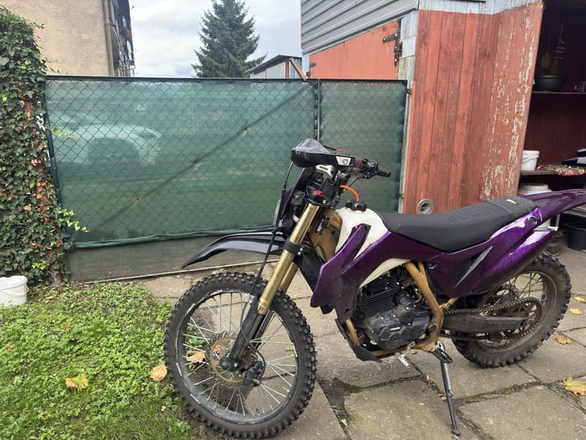 Asix xb88 300cc + strój