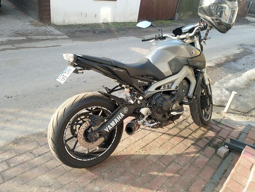 Sprzedam Yamahę MT09