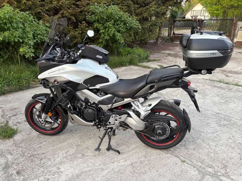 Honda VFR Crossrunner 800