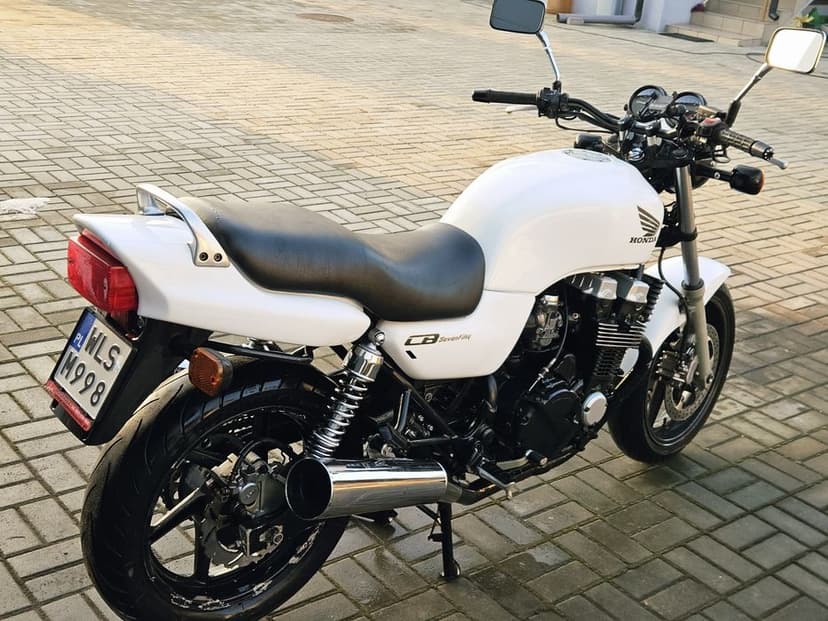 Honda CB 750 Seven Fifty