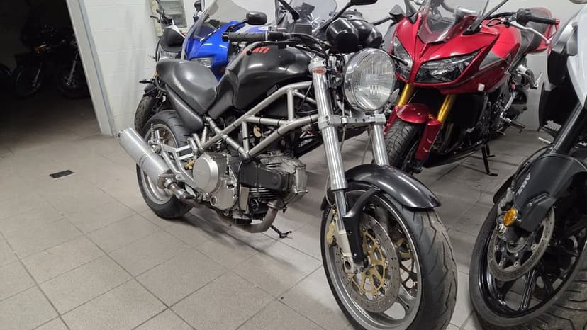Ducati Monster 620 Włochy Moto-Pasja Dostawa pod dom