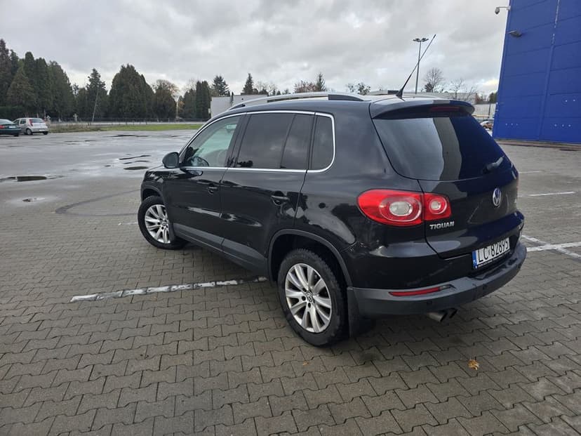 Volkswagen Tiguan 2.0TDI 4x4 do poprawek lakierniczych