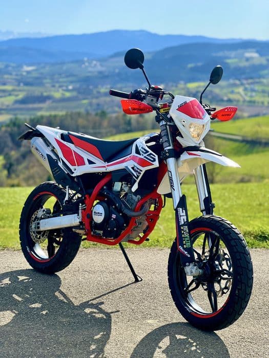Bata RR sm 125  z 2019r /A1/