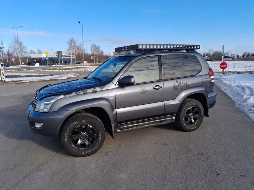 Toyota Land Cruiser 120  3 drzwi krótki 3,0 diesel 4X4