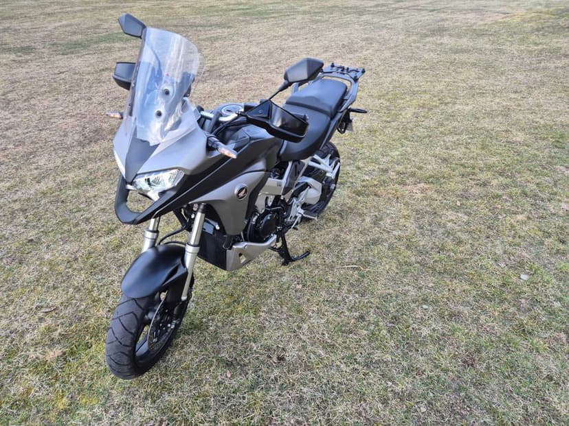 Jak NOWA Honda VFR 800 X Crossrunner / ABS / Full LED / TC / cross