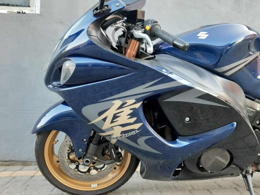 Suzuki Hayabusa 1300 super stan