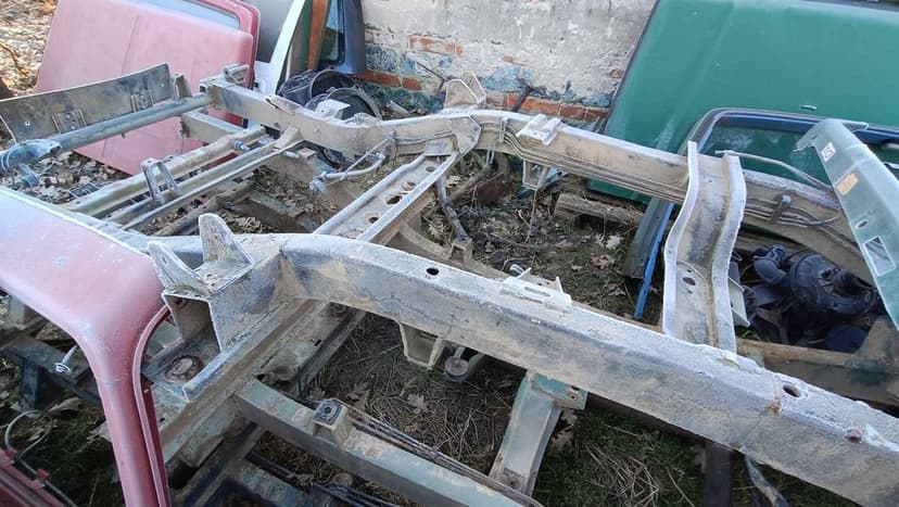 Suzuki Samurai Samuraj rama w bardzo ładnym stanie / dokumenty