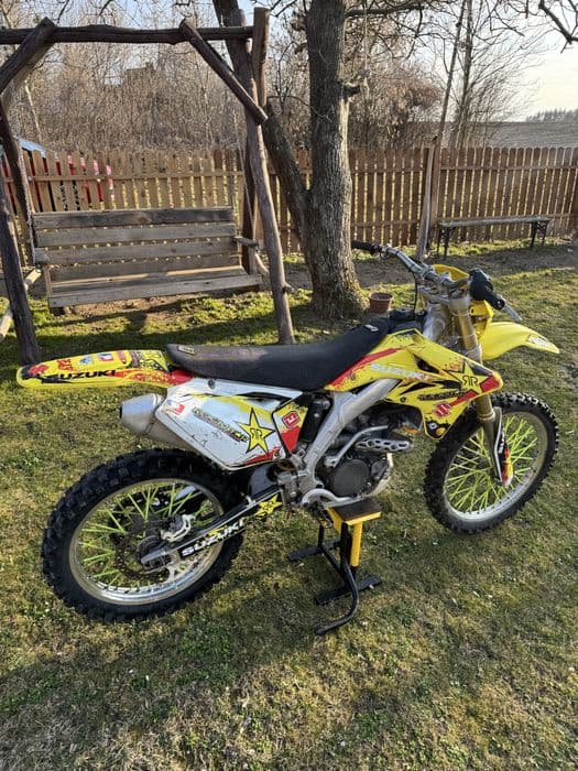 Suzuki rmz 250 (cross,enduro)