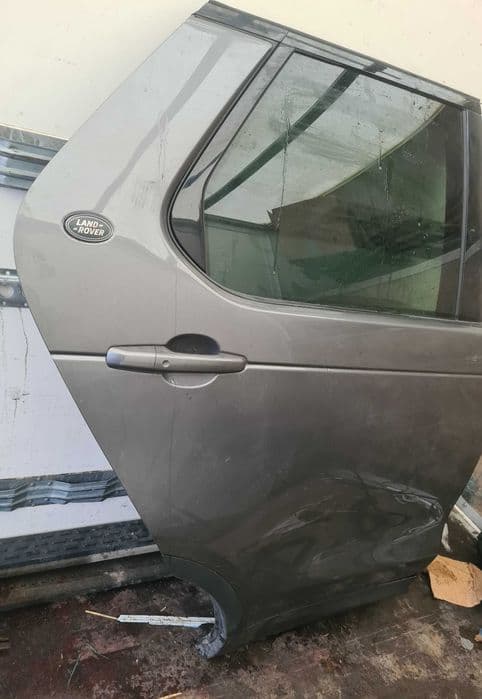 Land Rover Discovery L462 drzwi tylne prawe