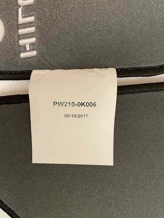 Toyota Hilux / dywaniki welurowe / Oryginał / Nowe