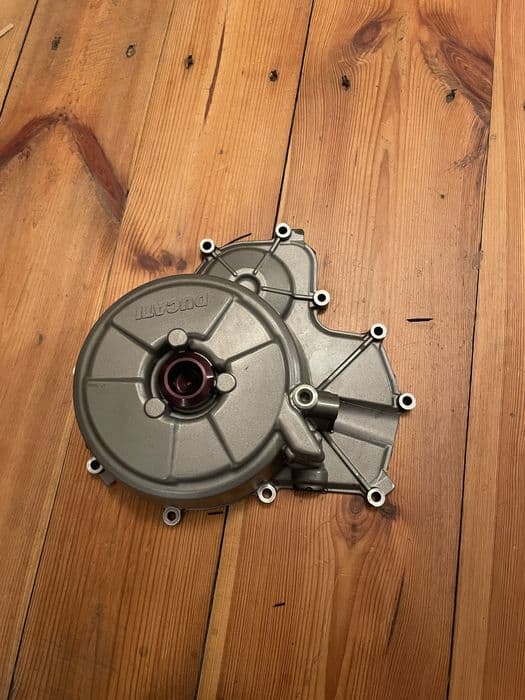 Dekiel pokrywa alternatora Ducati Panigale 899 . 959 . 1199 . 1299