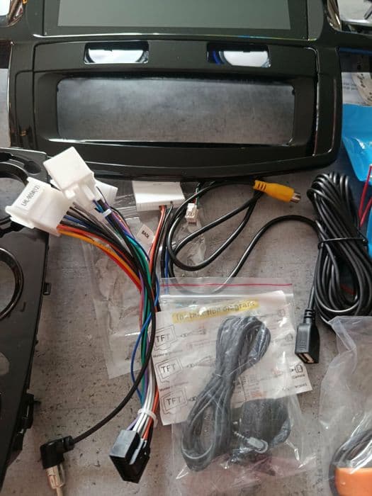 radio android toyota hilux fortuner carplay nawigacja