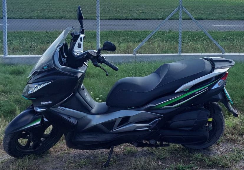 Kawasaki j125 motor maxi skuter pierwszy właściciel prawo jazdy kat. B