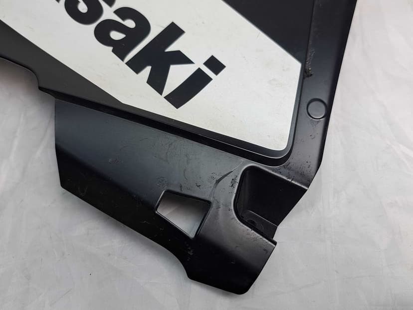 Owiewka Pług Boczek Dół Kawasaki ZX 10R NInja 21'+