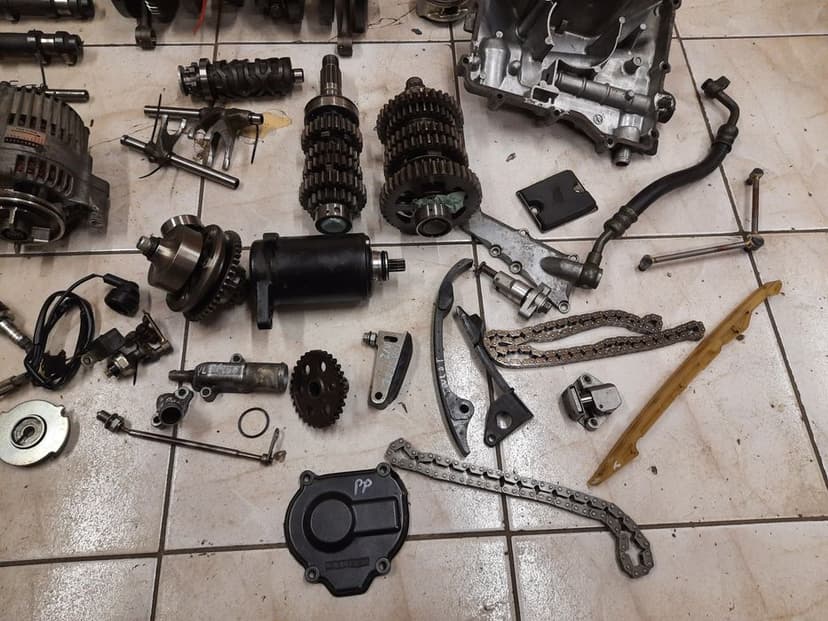 Kawasaki zx9r silnik części kapa sprzęgło wałek skrzynia alternator