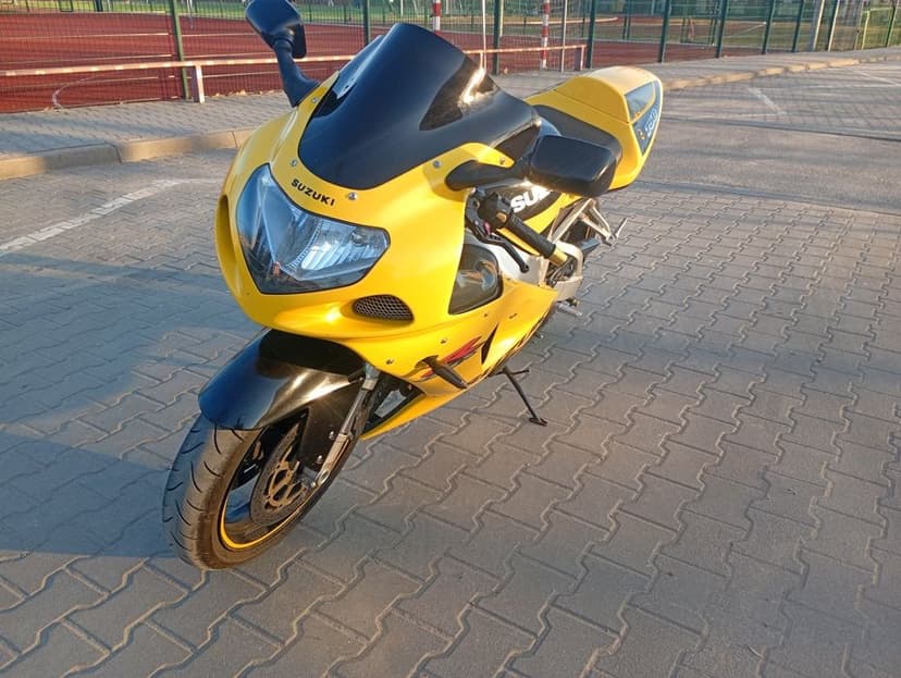 Suzuki GSX-R 750 K2 zadbany. Zamiana