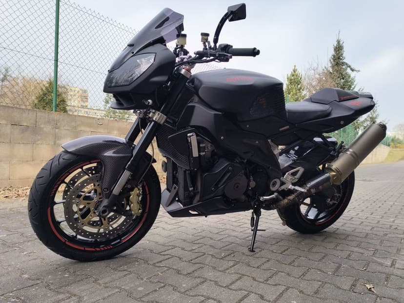 Aprilia Tuono (Carbon)
