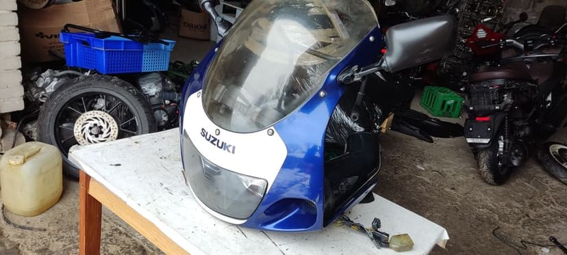 Suzuki GSX-R srad czasza lampa stelaż licznik wloty komplet