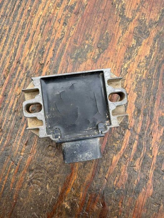 regulator napiecia  Suzuki LTZ 400 r 03-08