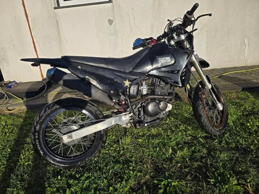 Supermoto  125 z silnikiem suzuki GN po remoncie