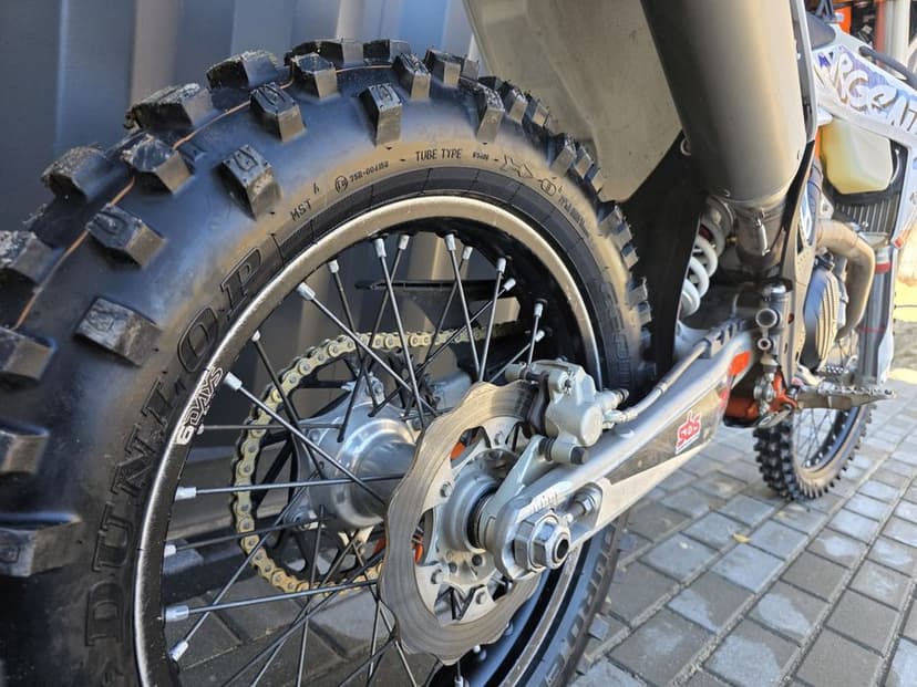 Ktm exc-f 350 model 2024 six day-s