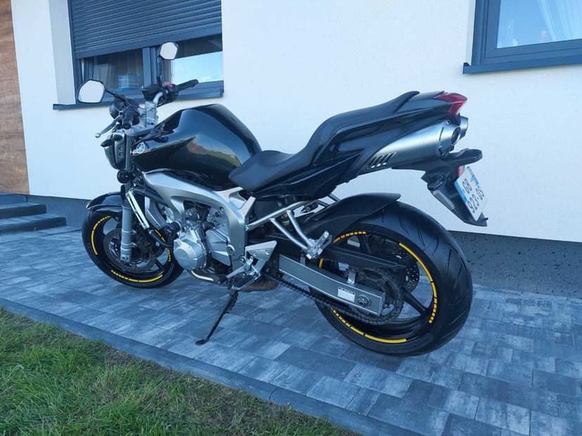 YAMAHA FZ6 78KM  Zarejestrowany  Nowe Opony Serwisowana ABS