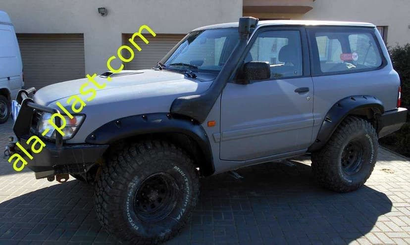 Nissan Patrol Y61 - 3 drzwi krótki GU2 GU3 GR GR2 poszerzenia nadkoli