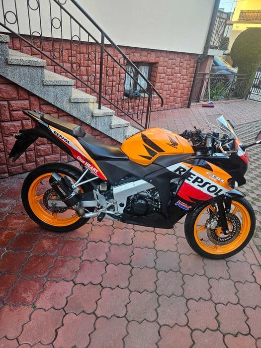 Honda CBR 125R Repsol