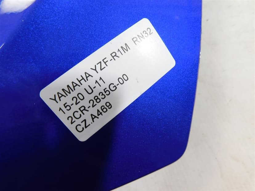 CZACHA CZASZA OWIEWKA PRZÓD YAMAHA YZF-R1M RN32 15-20 U-11 2CR-2835G-00