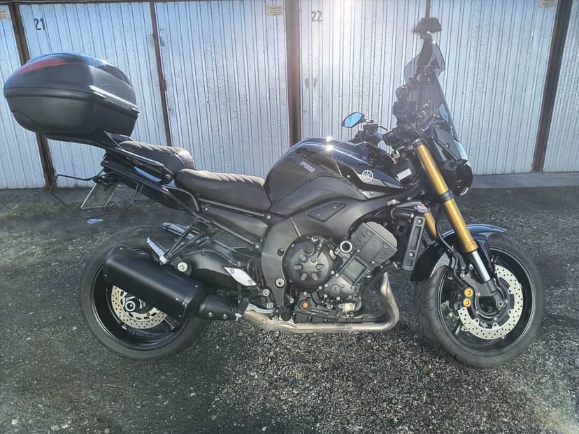 Yamaha FZ8 2010 | 37 tys. km | Zadbana | Kufry, sakwy, dodatki