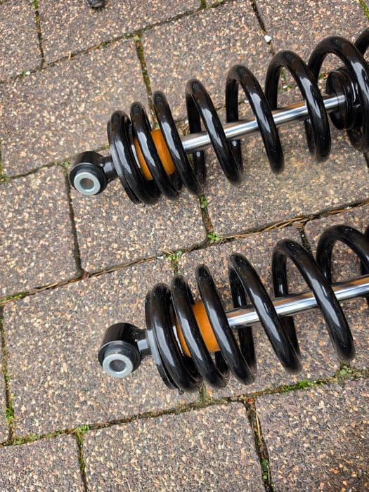 CFMOTO UFORCE U10 Pro Highland – oryginalne amortyzatory OEM