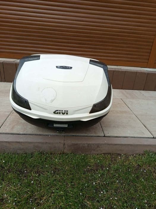 Kufer givi blade ze stelażem Yamaha fz8 Fazer