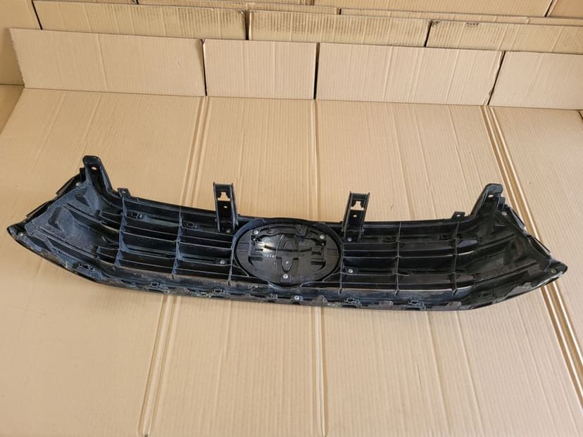 toyota hilux viii 8 15-18 grill atrapa w zderzak przód