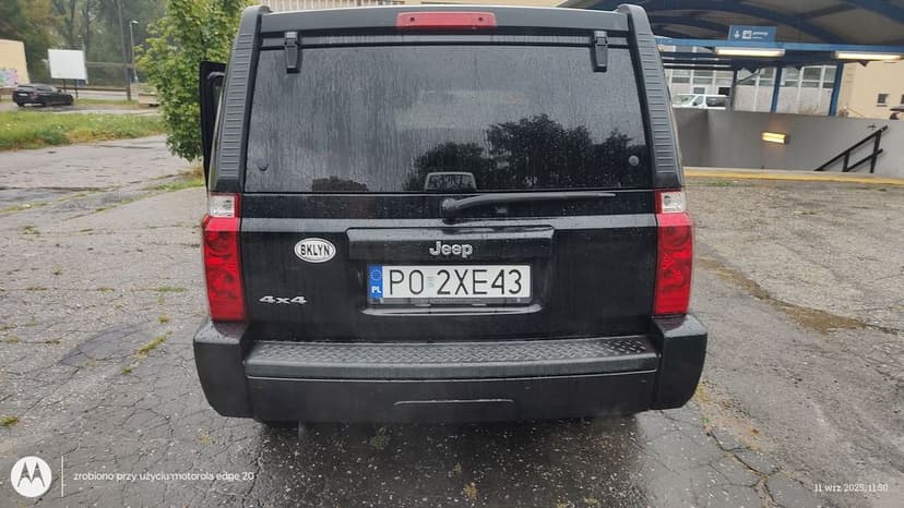 Sprzedam Jeepa Commandera 65 Overland  3.7 czysta benzyna VAT 23%