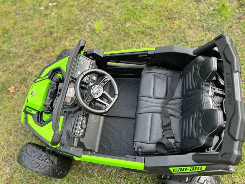 Auto samochód Pojazd 4x200W 24V7Ah ATV CAN-AM Maverick na akumulator