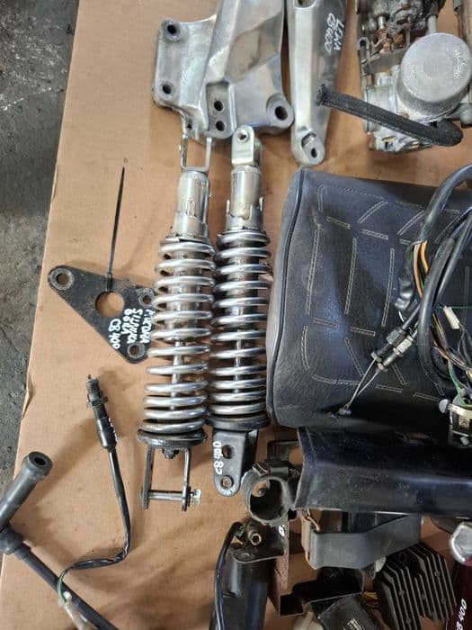 Honda cb 400 gazniki części