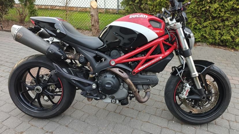 Ducati Monster 796 Abs