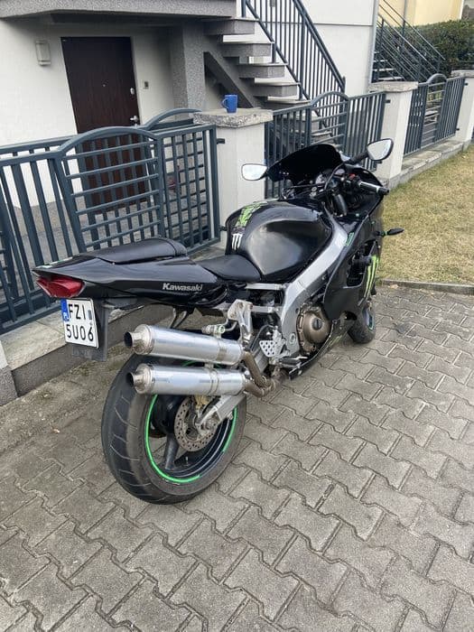 Kawasaki Ninja zx9r 03