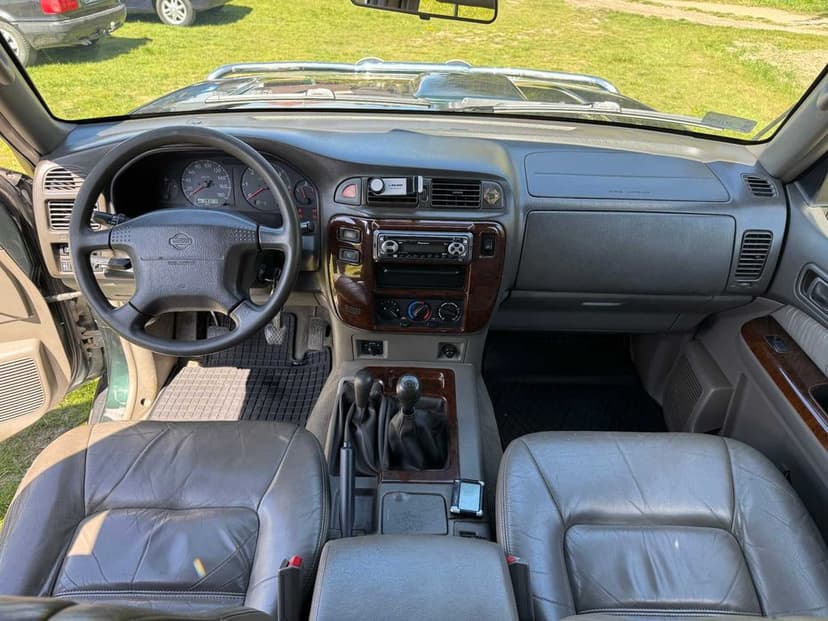 Nissan Patrol Y61 2.8