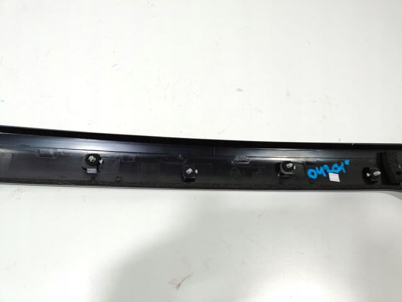 land rover discovery 3 l320 listwa szyby przedniej