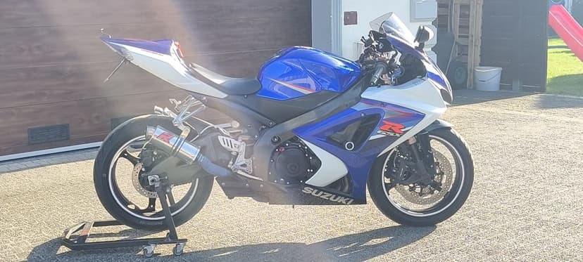 Suzuki gsxr 1000 k7 k8 cena do negocjacji