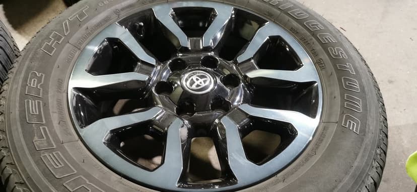 Koła Toyota Hilux 6x139,7 265/60/18
