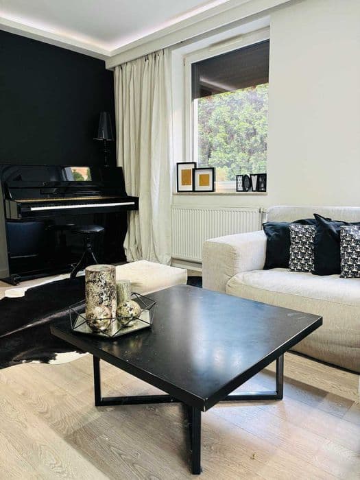 piękny apartament z garażem i ogrodem