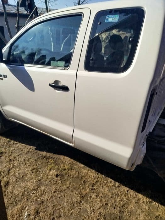 Toyota hilux 2.5 salon