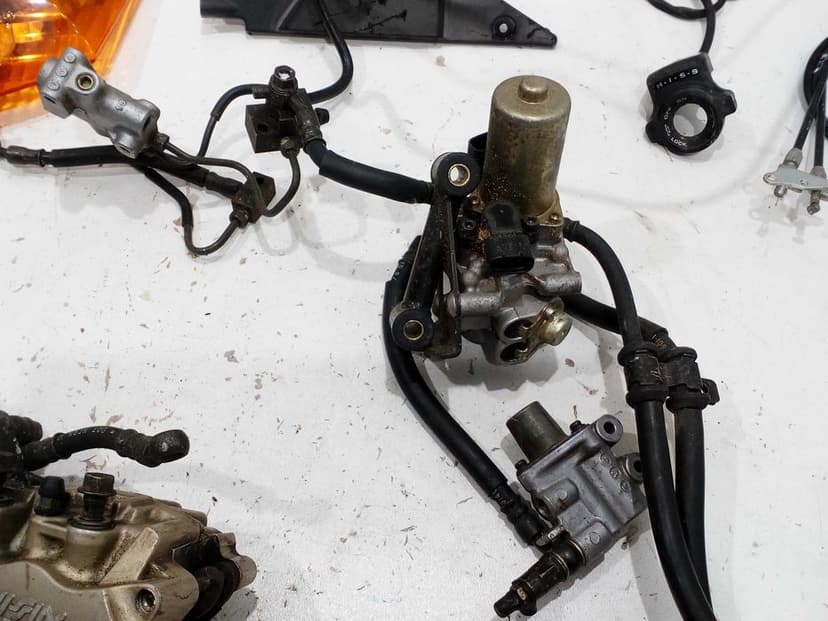 Honda vfr 800 v tec pompa abs zacisk hamulcowy lampa linki gazu części