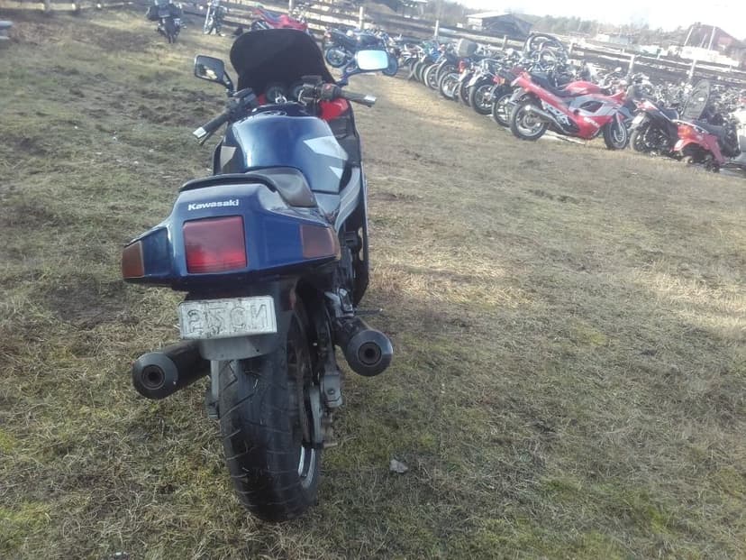 Kawasaki zx10 zx 10 tomcat silnik lagi gaźniki czasza koło bak części