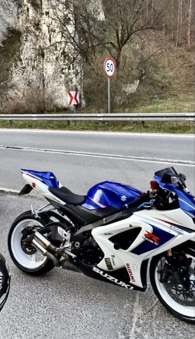 Suzuki  GSXR-1000 k7