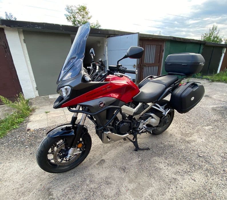 Honda VFR 800 X -- REZERWACJA !