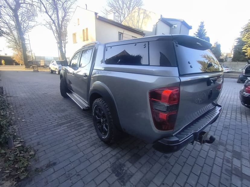 Renault Alaskan Nissan Navara d23